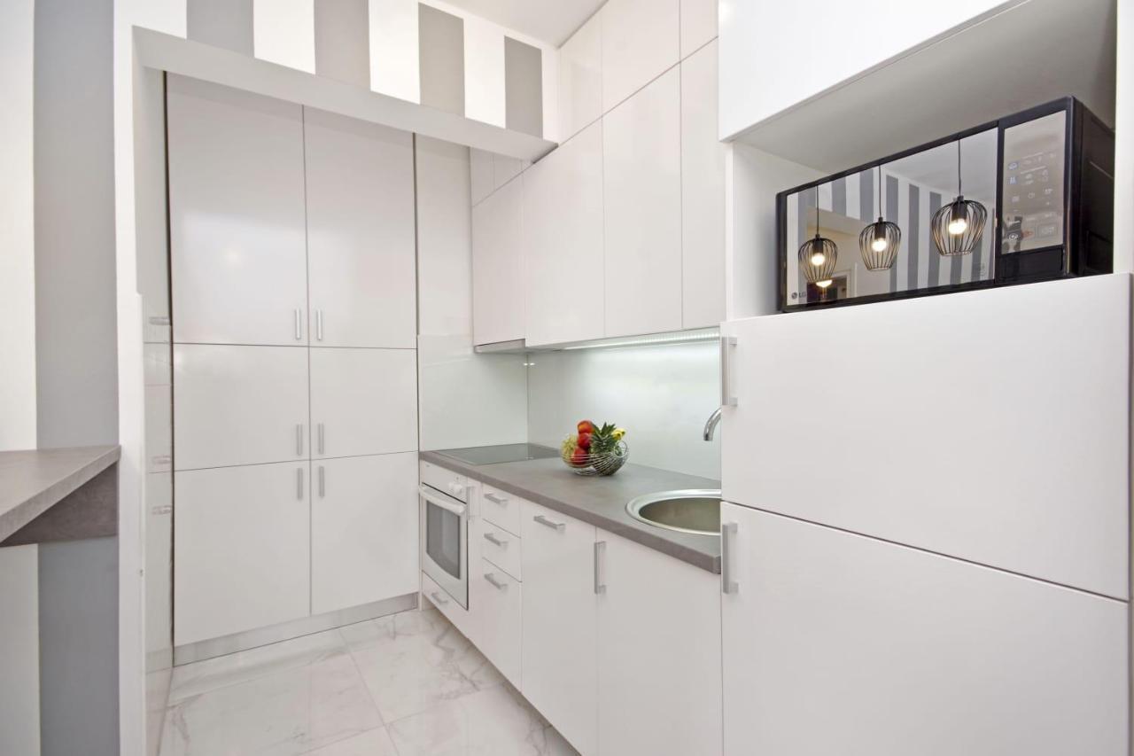 Apartment Dalija Baška Voda Esterno foto